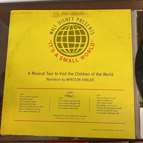 1964 Disneyland Its A Small -book & long playing record - Picture 5 of 10